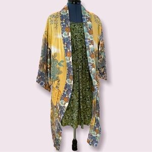 For love bell yellow floral kimono